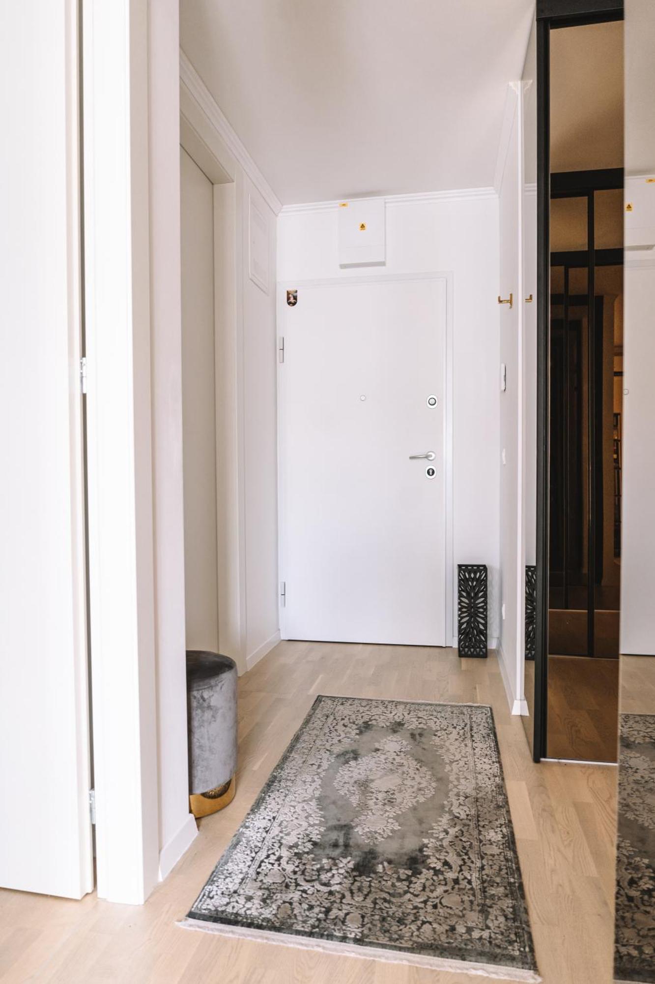 Flexible Selfcheckins 66 - - Loggia - 80m2 - New - Luxury - Garage - 2 Bedrooms *
